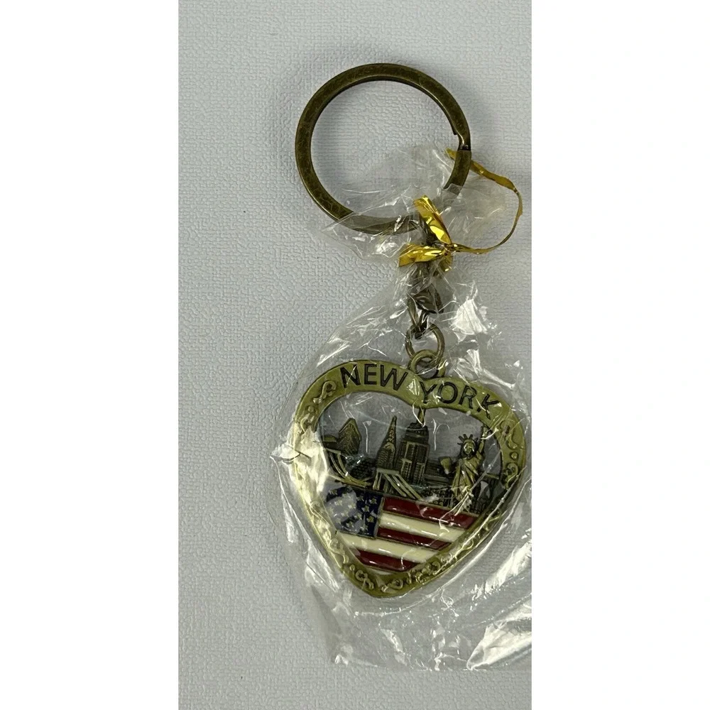 Vintage New York Souvenir Keychains Lot 3 Apple Heart Skyline Statue Liberty